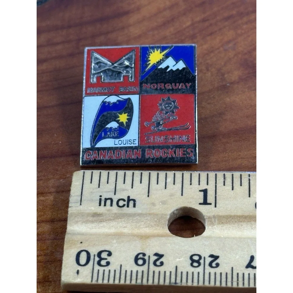 Canadian Rockies Ski Resort Marmot Basin ‎ Norquay Sunshine Louise Skiing Pin